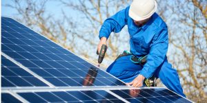 Installation Maintenance Panneaux Solaires Photovoltaïques à Alan